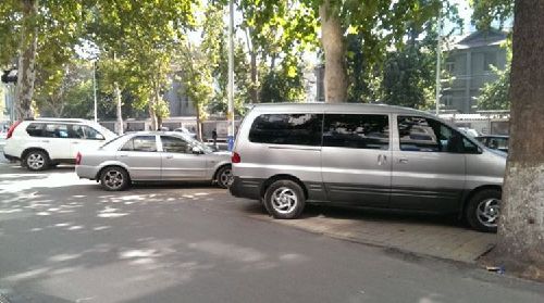 違章停車被拖壞，就該自認(rèn)倒霉？告訴車主如何獲得賠償